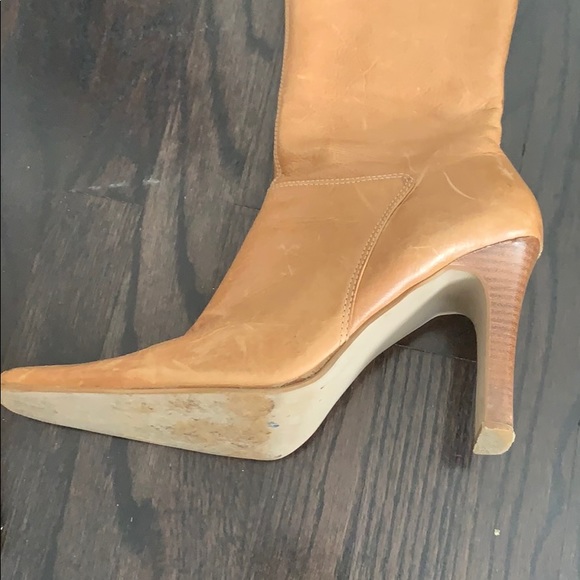 Boots - Picture 5 of 5